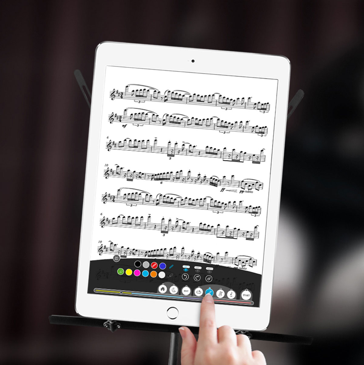 The International Journal of Music Has Come to a Partnership With BlackBinder, the New Intelligent App to Read Music While Playing